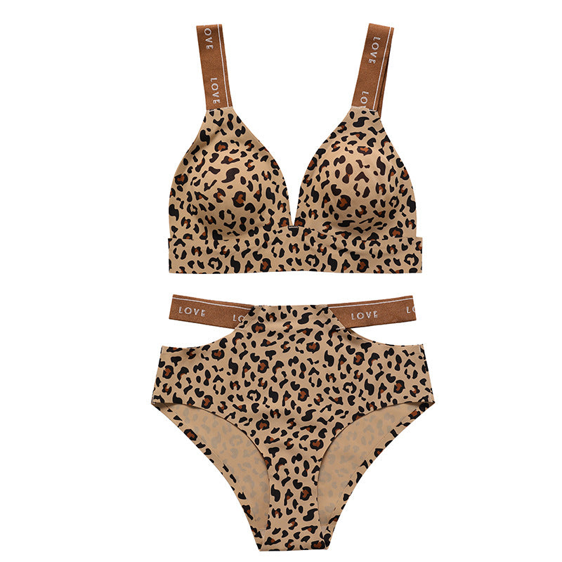 Stylish Wireless Bra and Matching Panty with Comfortable Fit